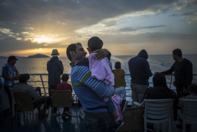 «Πολύ λίγα, πολύ αργά»: Ευρωπαϊκός Τύπος (εγ)καλεί ΕΕ για το προσφυγικό